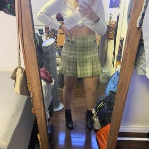 Old navy pleated green mini skirt